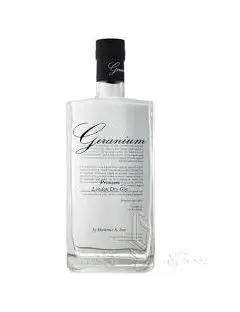 Geranium Gin - Gin og tonic